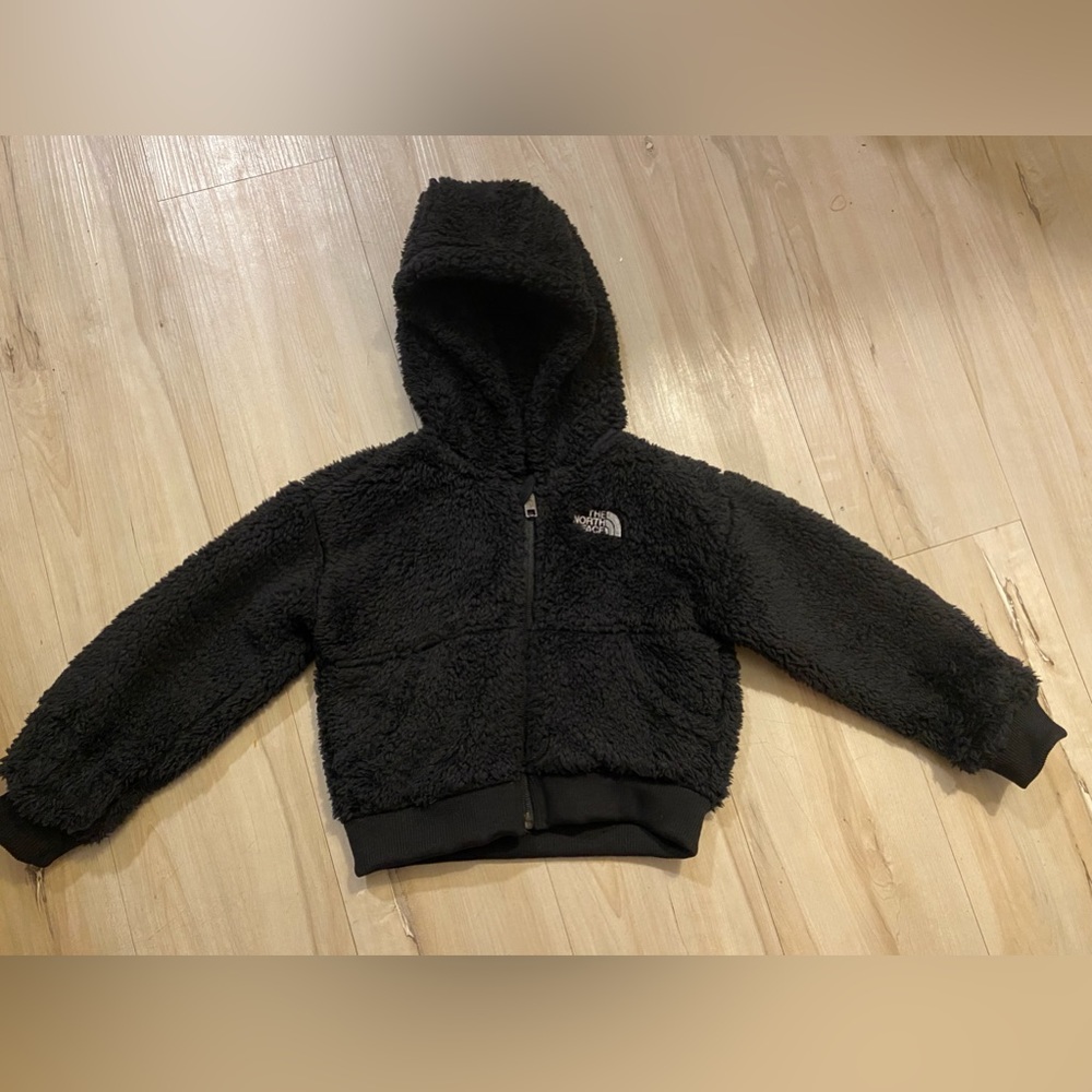 North Face 2T Suave Oso black jacket